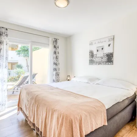 Hanami Puerto Alto Pa 3-1 Apartment Estepona